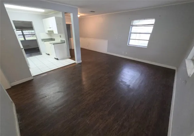 3rd image of 1222 Eldridge St, Clearwater, FL 33755 | MLS# R4911693
