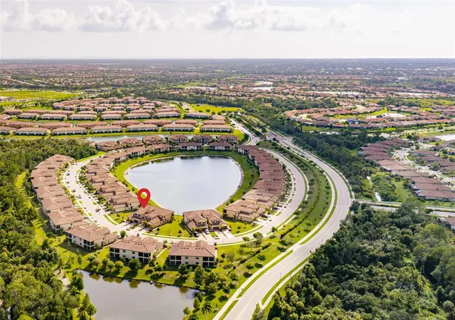 Listing Photo 3 - Condo for sale in building located at 12455 Ghiberti Cir, VENICE, FL 34293 - Unit #101