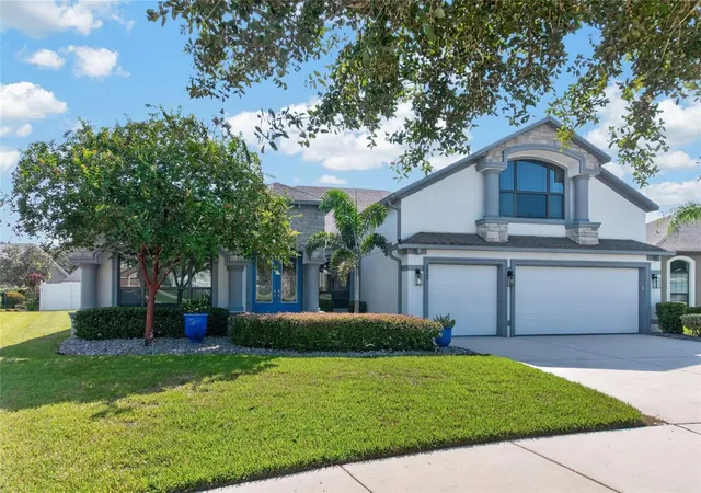 2nd image of 2823 Colewood Ln, Dover, FL 33527 | MLS# TB8531530