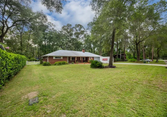 2nd image of 130 Sw 75th Ter, Gainesville, FL 32607 | MLS# GC542141