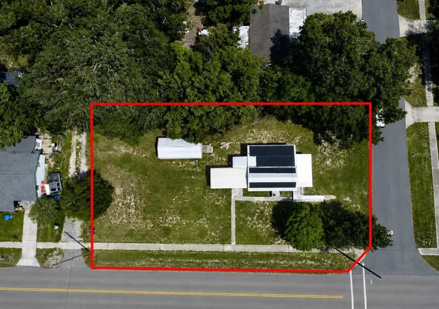 Photo 3 of Single family home for sale at 5811 11th Street, Zephyrhills, FL 33542 | MLS# GC542142 | Listing updated on 2026-09-24