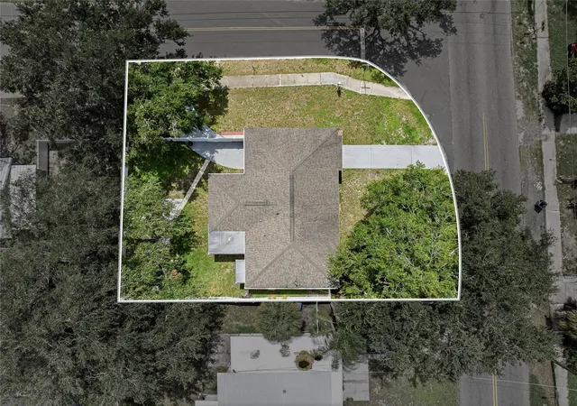 Photo 70 of Single family home for sale at 4015 River Hills Dr, Tampa, FL 33617 | MLS# TB8531558 | Listing updated on 2026-09-03