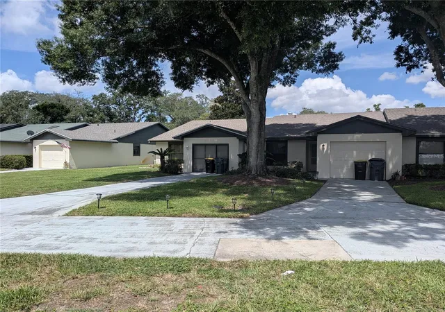 Photo 1 of Single family home for sale at 29 Buck Cir, Haines City, FL 33844 | MLS# S5154181 | Listing updated on 2026-08-08