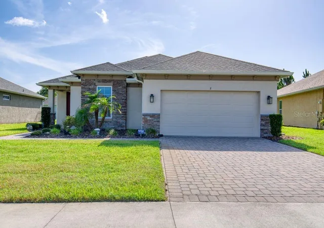 Photo 1 of Single family home for sale at 5 Shear Water Trl, Ormond Beach, FL 32174 | MLS# O6427232 | Listing updated on 2026-09-03