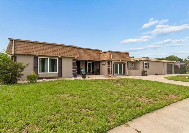 Photo 1 of Single family home for sale at 4306 Newbury Dr, New Port Richey, FL 34652 | MLS# W7887880 | Listing updated on 2026-08-17