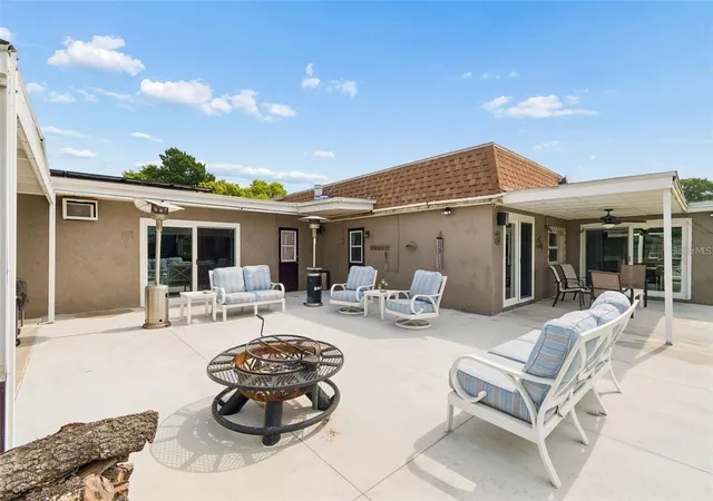 Photo 2 of Single family home for sale at 4306 Newbury Dr, New Port Richey, FL 34652 | MLS# W7887880 | Listing updated on 2026-08-17