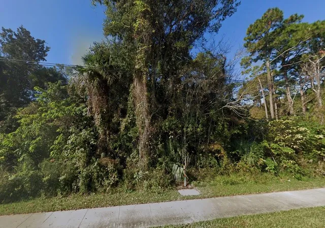 Photo 2 of Land for sale at 4670 S Ridgewood Ave, Edgewater, FL 32141 | MLS# A4700742 | Listing updated on 2026-09-02