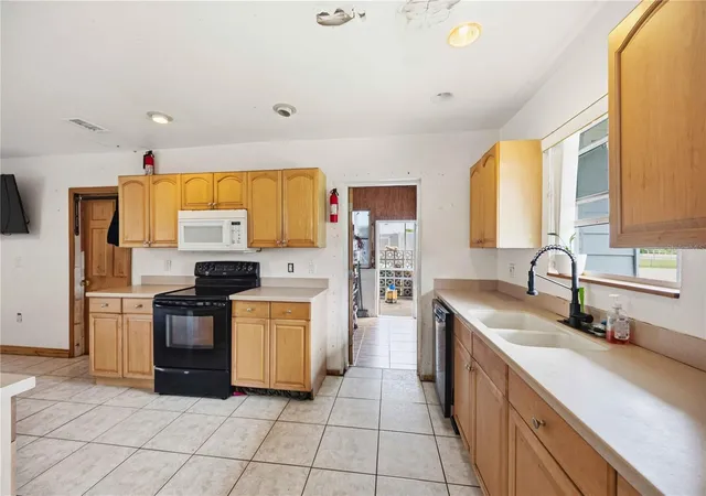 Photo 3 of Single family home for sale at 21378 Percy Ave, Port Charlotte, FL 33952 | MLS# D6148161 | Listing updated on 2026-09-02