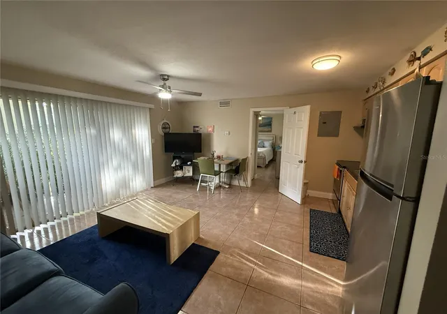 3rd image of 4215 E Bay Dr #1702B, Clearwater, FL 33764 | MLS# O6427270