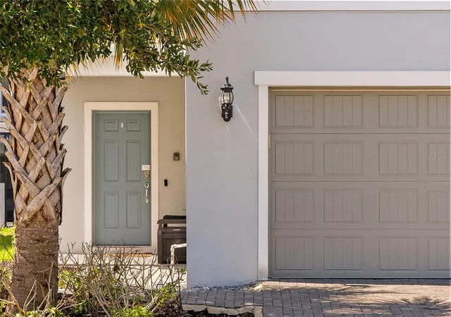 Photo 3 of Single family home for sale at 8904 Prague Way, Kissimmee, FL 34747 | MLS# S5154202 | Listing updated on 2026-08-12