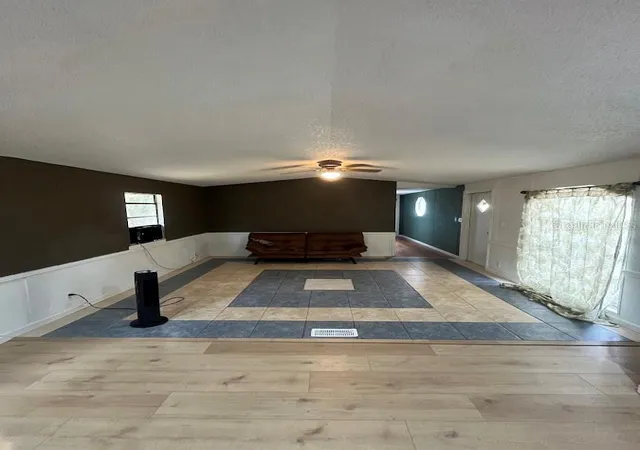 Photo 3 of Manufactured home for sale at 10330 NE 90th Street, Bronson, FL 32621 | MLS# GC542160 | Listing updated on 2026-08-31