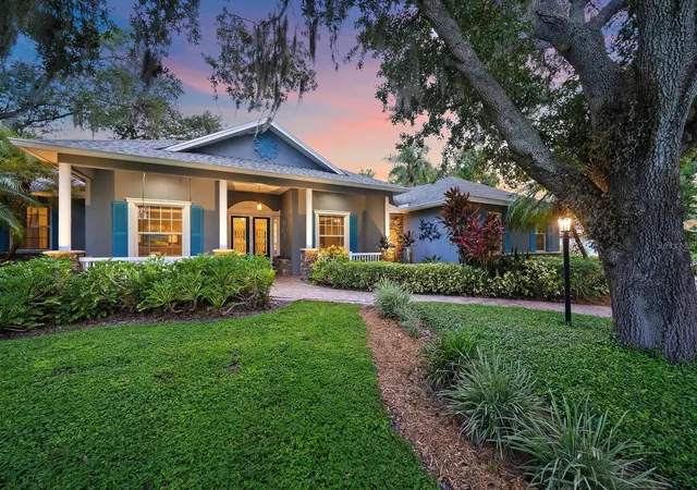Photo 1 of Sale Pending at 4836 Dunn Dr, Sarasota, FL 34233 | MLS# A4700767 | Listing updated on 2026-08-07