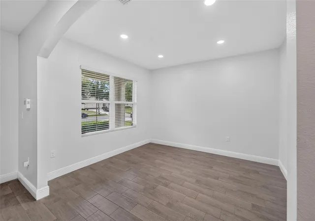 Photo 3 of Single family home for sale at 9637 Troncais Cir, Thonotosassa, FL 33592 | MLS# TB8531780 | Listing updated on 2026-10-06