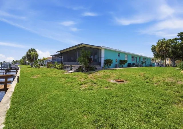 2nd image of 1041 Apollo Bch Blvd, APOLLO BEACH, FL 33572
