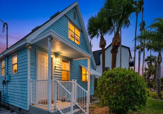 2nd image of 4009 Casa Ct, Hernando Beach, FL 34607 | MLS# TB8531815