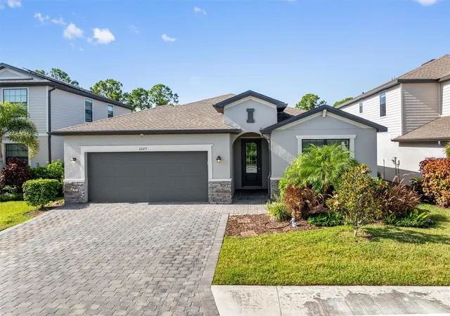 Photo 1 of Single family home for sale at 11125 Balfour St, Venice, FL 34293 | MLS# C7528716 | Listing updated on 2026-09-22