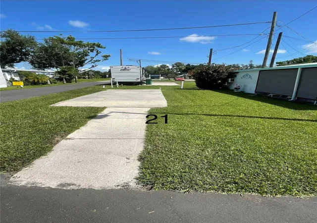 1st image of 21 Illinois St, Palmetto, FL 34221 | MLS# A4700792