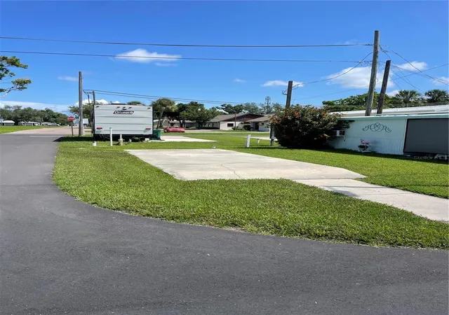 2nd image of 21 Illinois St, Palmetto, FL 34221 | MLS# A4700792
