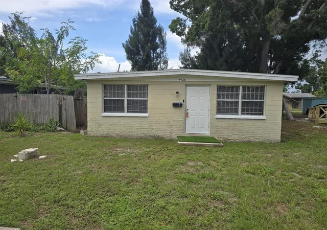 1st image of 4426 13th Ave S, Saint Petersburg, FL 33711 | MLS# TB8531859