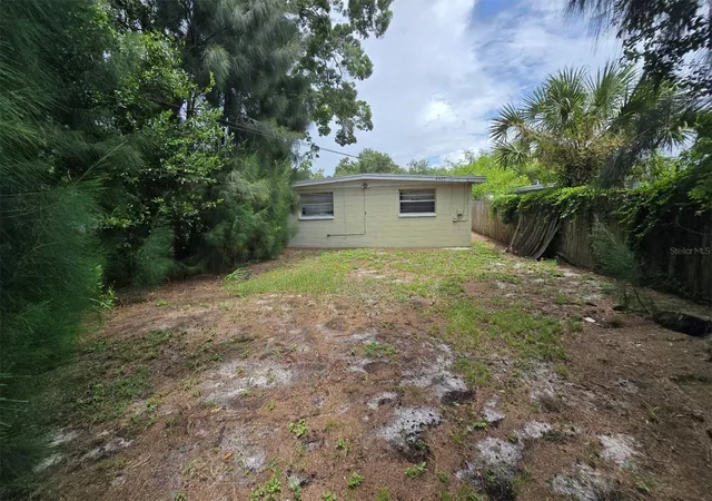 Photo 4 of Single family home for sale at 4426 13th Avenue S, Saint Petersburg, FL 33711 | MLS# TB8531859 | Listing updated on 2026-09-29