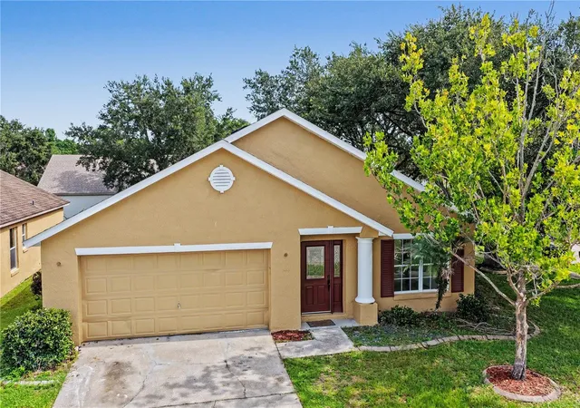 Photo 2 of Single family home for sale at 544 Cypress Tree Ct, Orlando, FL 32825 | MLS# O6427434 | Listing updated on 2026-08-27