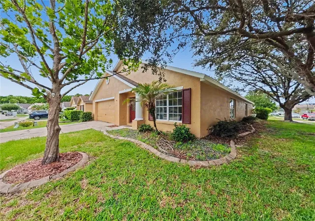 Photo 3 of Single family home for sale at 544 Cypress Tree Ct, Orlando, FL 32825 | MLS# O6427434 | Listing updated on 2026-08-27