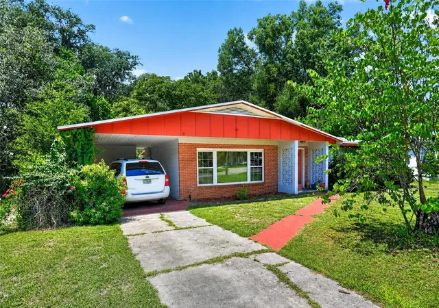 Photo 1 of Single family home for sale at 108 Ashley Dr, Palatka, FL 32177 | MLS# C7528724 | Listing updated on 2026-08-26