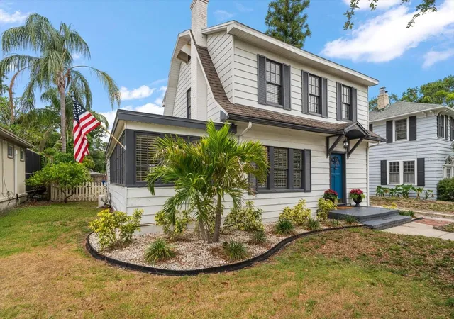 2nd image of 310 N Lincoln Ave, Clearwater, FL 33755 | MLS# O6427509