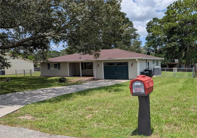 2nd image of 20167 Sw 81st St, Dunnellon, FL 34431 | MLS# OM729032
