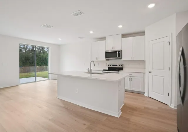 5th image of 3772 Moscato Dr, Brooksville, FL 34602 | MLS# TB8531988