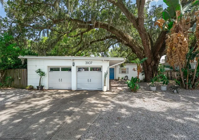 Photo 2 of Single family home for sale at 3107 Lake Margaret Dr, Orlando, FL 32806 | MLS# O6427576 | Listing updated on 2026-09-03