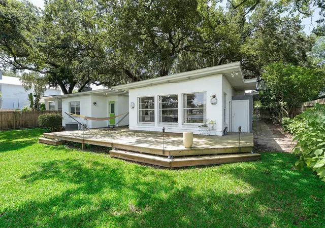 Photo 4 of Single family home for sale at 3107 Lake Margaret Dr, Orlando, FL 32806 | MLS# O6427576 | Listing updated on 2026-09-03