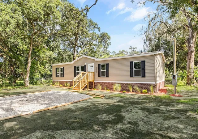 Photo 3 of Manufactured home for sale at 25046 Celestial St, Christmas, FL 32709 | MLS# O6427585 | Listing updated on 2026-09-22