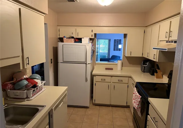 3rd image of 821 Sleepy Harbour Dr, Ocoee, FL 34761 | MLS# O6427602