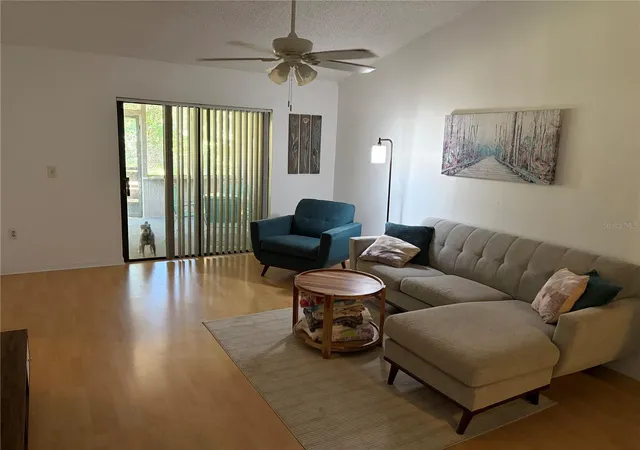 4th image of 821 Sleepy Harbour Dr, Ocoee, FL 34761 | MLS# O6427602