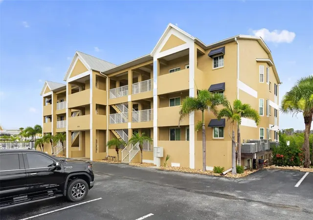 1st image of 1960 Oregon Trl #2B, Englewood, FL 34224 | MLS# A4700857