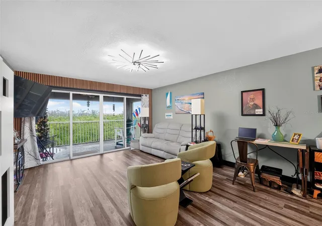3rd image of 1960 Oregon Trl #2B, Englewood, FL 34224 | MLS# A4700857