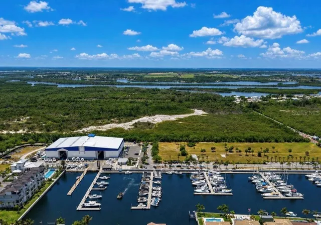 34th image of 3228 Mangrove Point Dr, Ruskin, FL 33570 | MLS# TB8532093