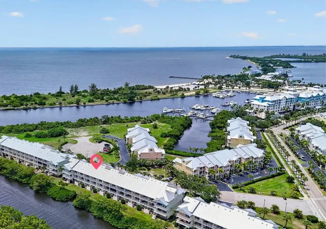4th image of 3248 Mangrove Point Dr, Ruskin, FL 33570 | MLS# TB8532153