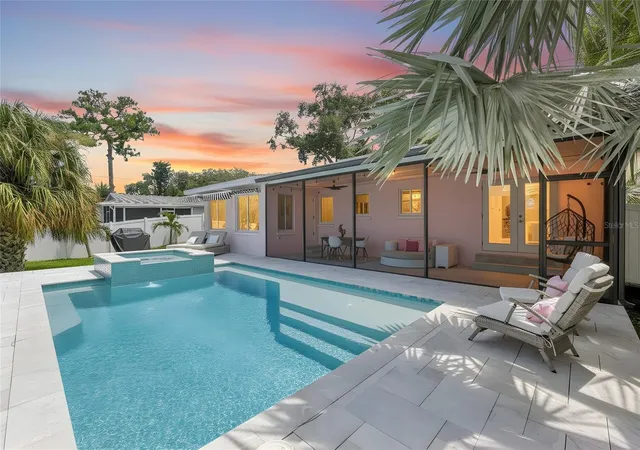 3rd image of 223 Pinecrest Dr, Palm Harbor, FL 34683 | MLS# TB8532198