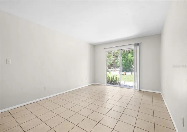 5th image of 1015 Sw 9Th St #D1, Gainesville, FL 32601 | MLS# GC542200
