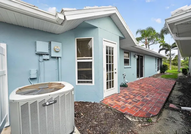 3rd image of 746 Harrington Lake Dr N #117, Venice, FL 34293 | MLS# O6427778