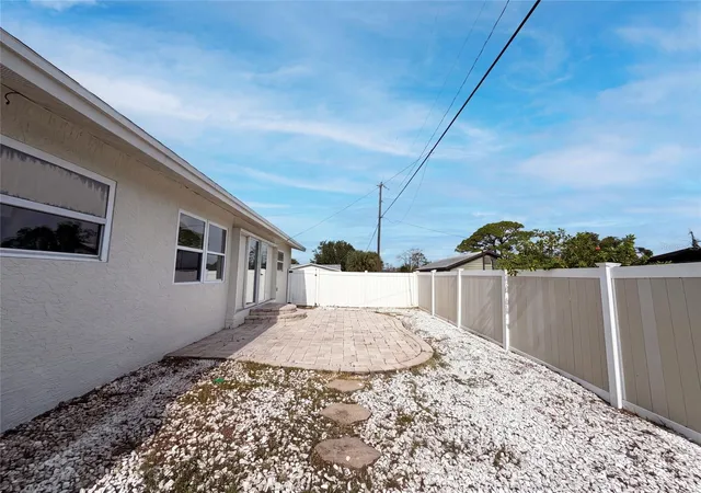 Photo 29 of Single family home for sale at 1672 Jupiter Rd, Venice, FL 34293 | MLS# O6427804 | Listing updated on 2026-09-02