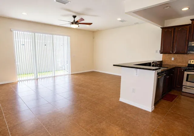 Photo 2 of Townhouse for sale at 1515 Bowmore Dr, Clearwater, FL 33755 | MLS# TB8532395 | Listing updated on 2026-08-27