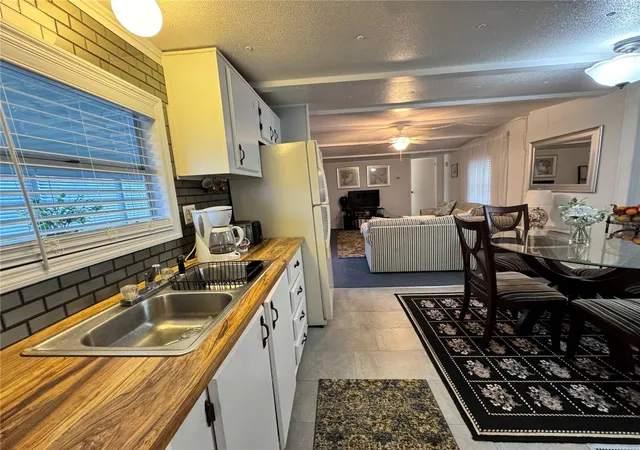 Photo 4 of Manufactured home for sale at 1710 7th Street SW #2, Ruskin, FL 33570 | MLS# TB8532403 | Listing updated on 2026-09-21