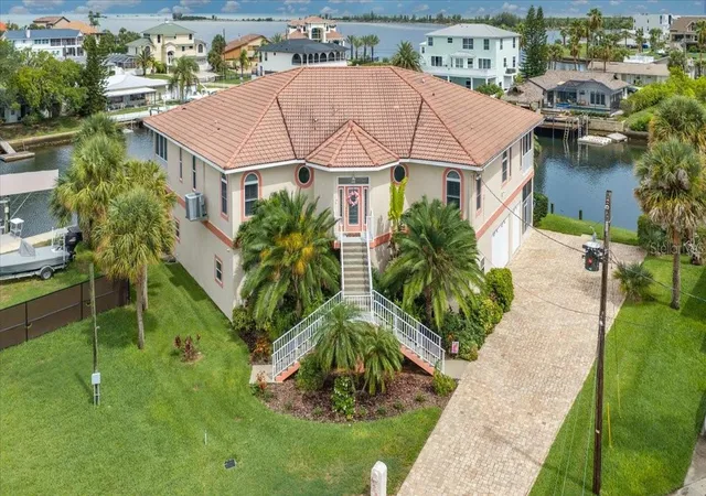 4th image of 4295 Newport Dr, Hernando Beach, FL 34607 | MLS# TB8532427
