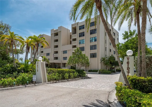 2nd image of 2675 Gulf Of Mexico Dr #204, Longboat Key, FL 34228 | MLS# C7528792