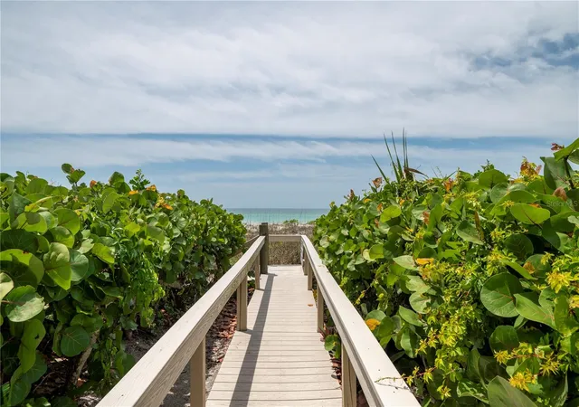 3rd image of 2675 Gulf Of Mexico Dr, Longboat Key, FL 34228