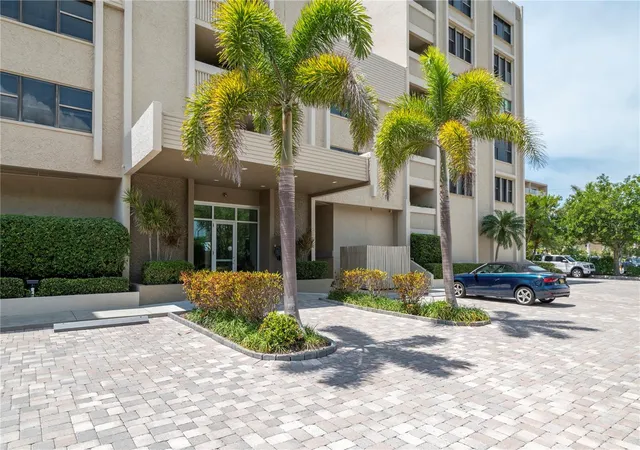 5th image of 2675 Gulf Of Mexico Dr, Longboat Key, FL 34228