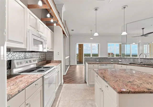 Listing Photo 5 - Condo for sale in building located at 2060 Matecumbe Key Rd, PUNTA GORDA, FL 33955 - Unit #2803